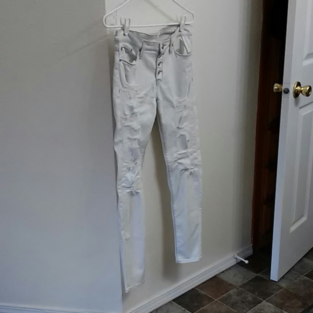 Hudson Ciara Skinny Jeans with Exposed Buttons
